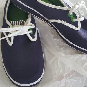 5/$25 Grasshoppers Navy and White Twill Sneaker 7